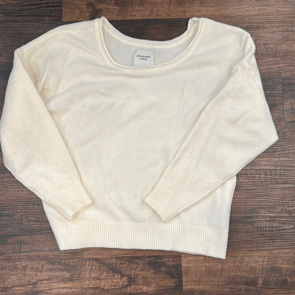 Abercrombie & Fitch Cream Sweater